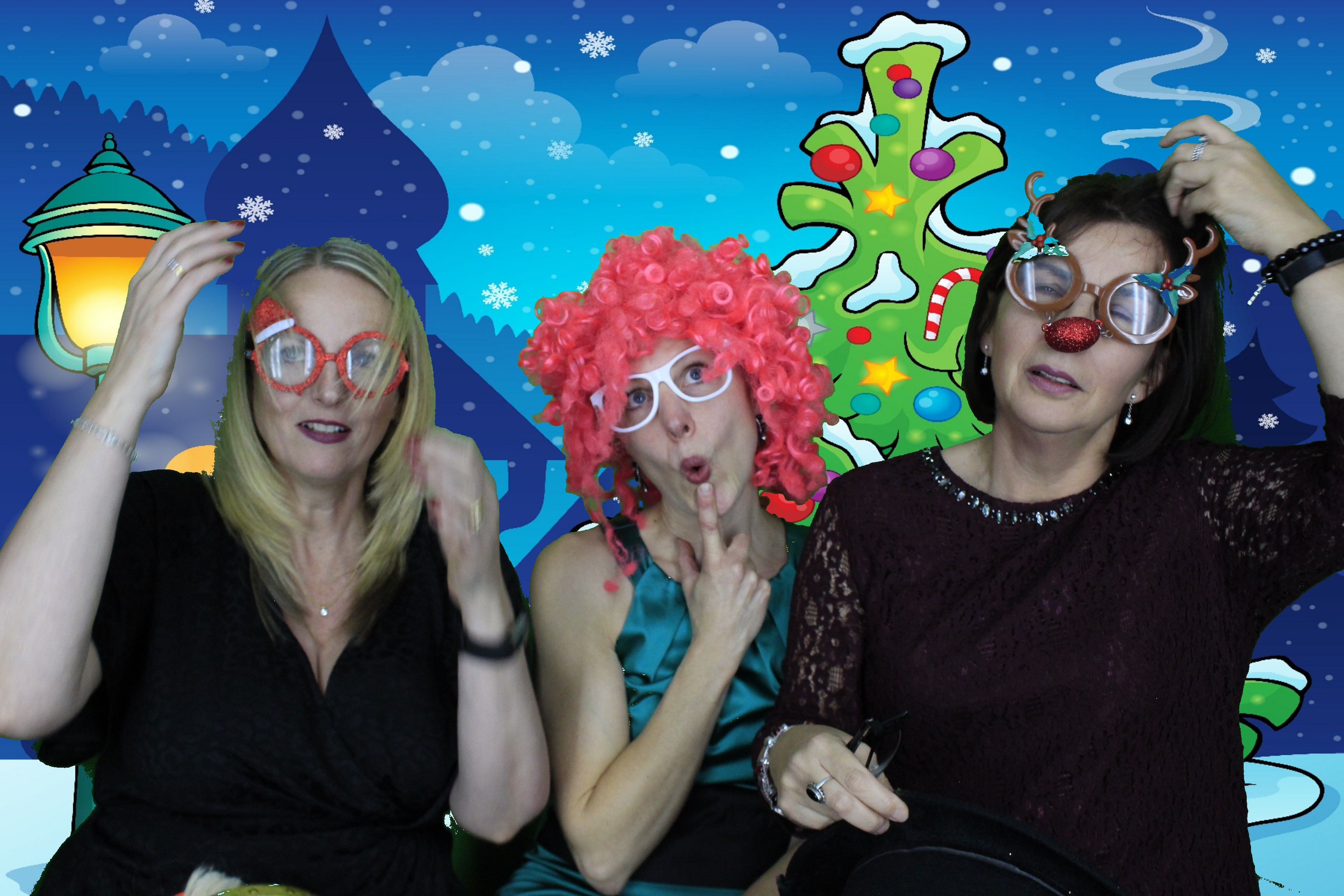 Silvermere Christmas Party  | View more photos from the event at gallery.myphotoboothexperience.co.uk/u/MyPhotoBoothExperienceLtd/Silvermere-Christmas-Party-0